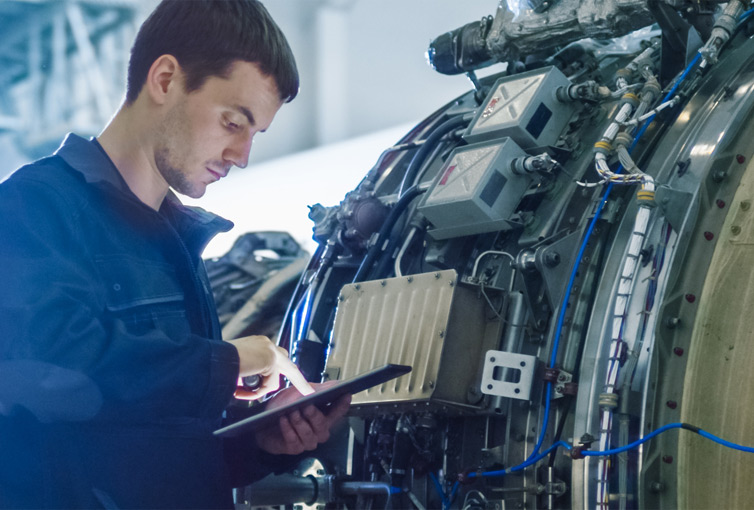 Pilots, aircraft technicians or cabin crew can annotate, highlight and make notes on any of the downloaded documents.