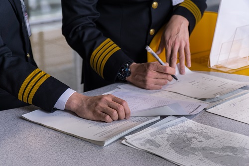 Pilots managing NOTAM documents